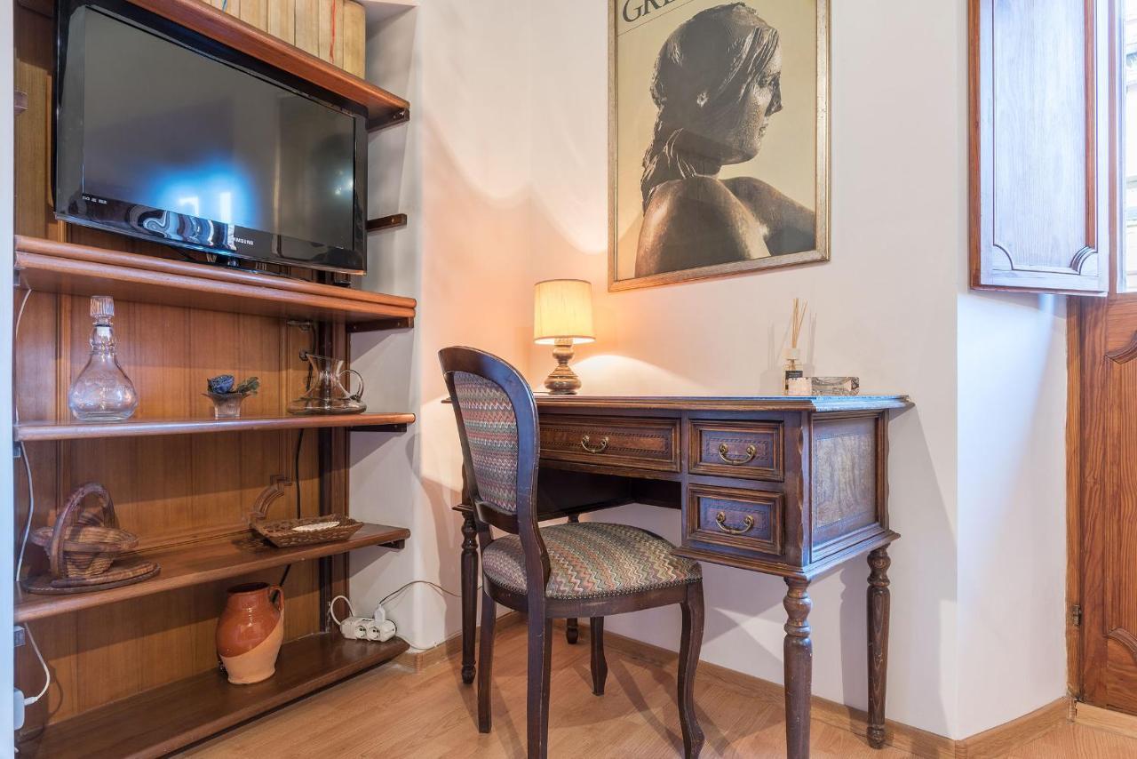 Апартаменти Montecitorio & Pantheon Stylish Flat Рим Екстер'єр фото